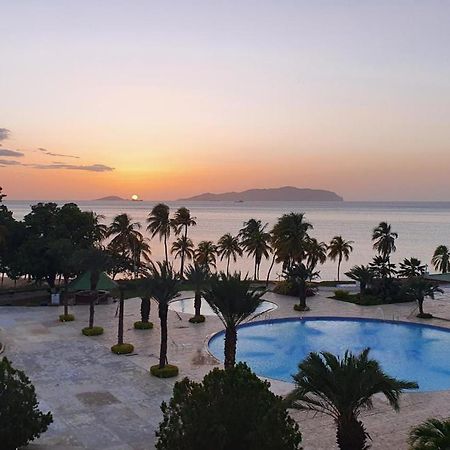 Paradise Puerto La Cruz ภายนอก รูปภาพ