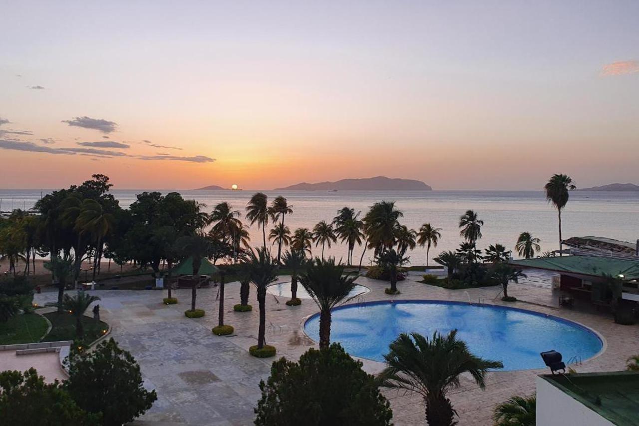 Paradise Puerto La Cruz ภายนอก รูปภาพ