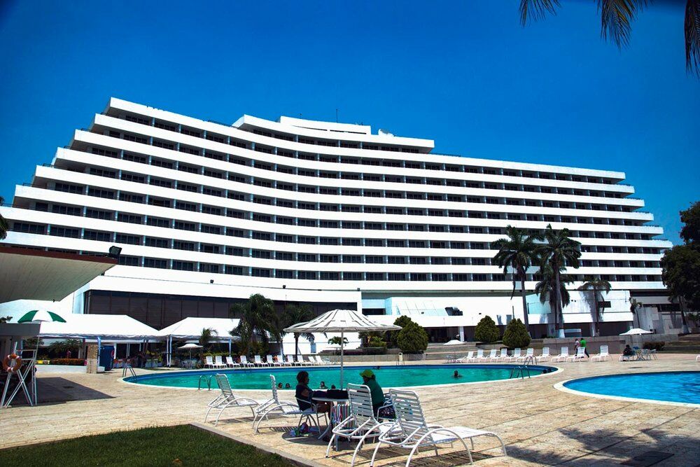 Paradise Puerto La Cruz ภายนอก รูปภาพ